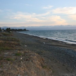 Παραλία στη Γιαλιά